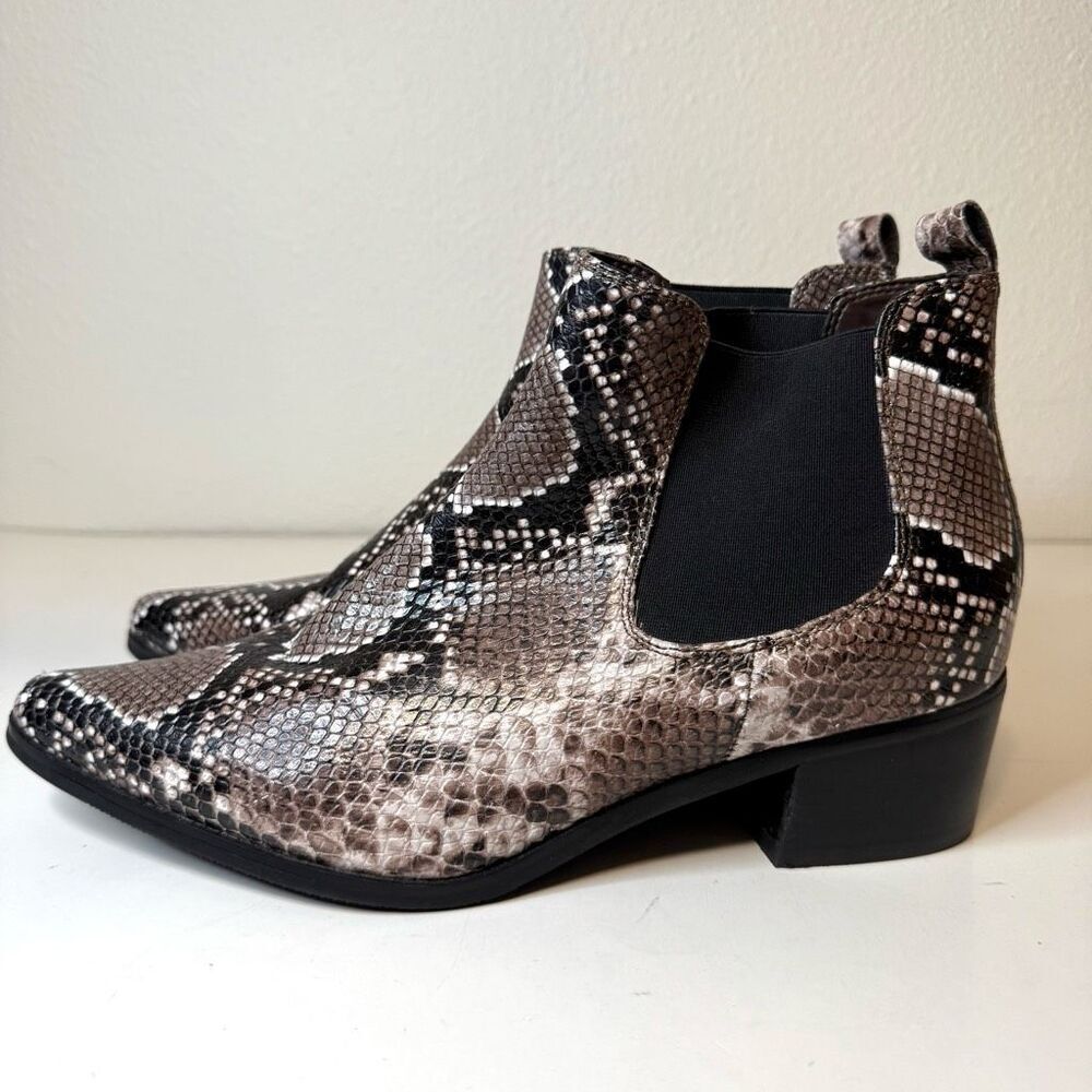 Blondo Emelia Snake Print Waterproof Ankle Boots Size 9.5 - Picture 3 of 9